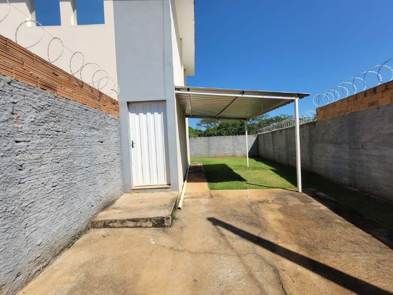 Casa para aluguel no Santa Rita: 
