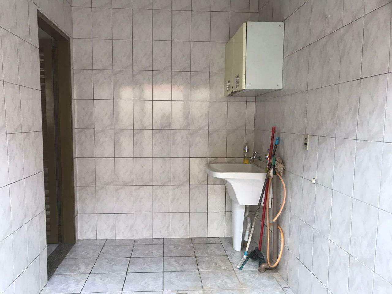 Casa para aluguel no Jardim Santo Antonio: 