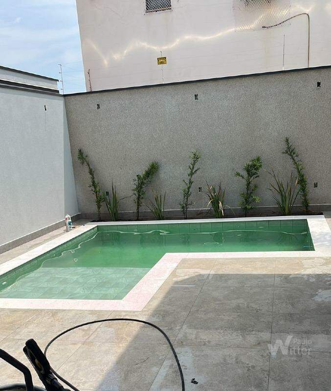 Casa à venda no Jardim Julia: 