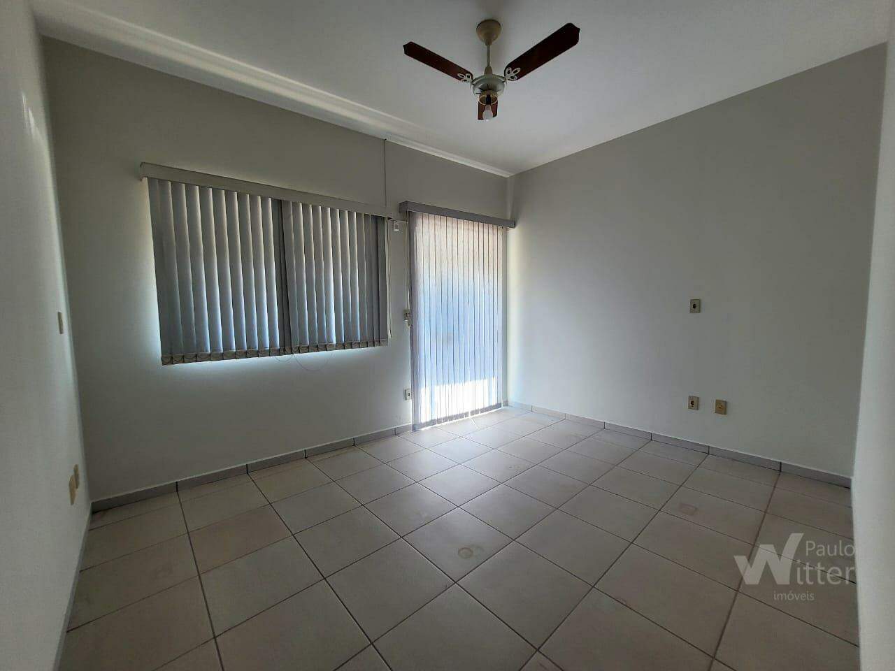 Casa para aluguel no Centro: 