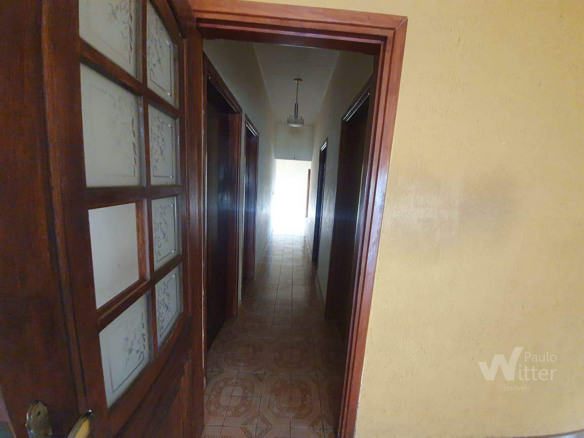 Casa à venda no Centro: 