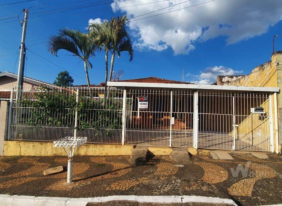 Casa à venda no Centro: 