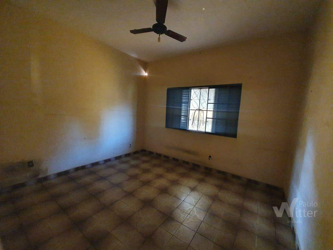 Casa à venda no Centro: 