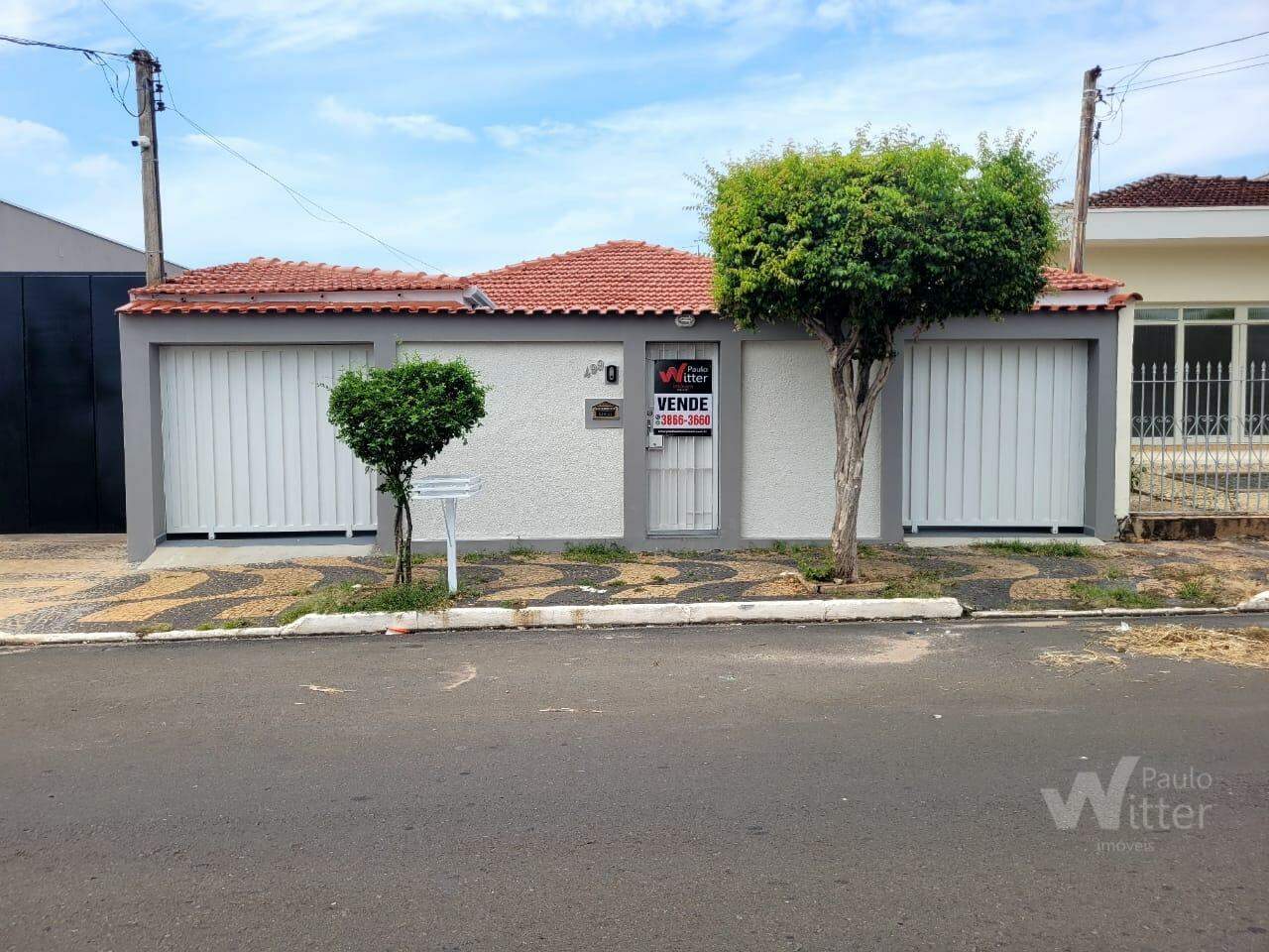 Casa à venda no Centro: 