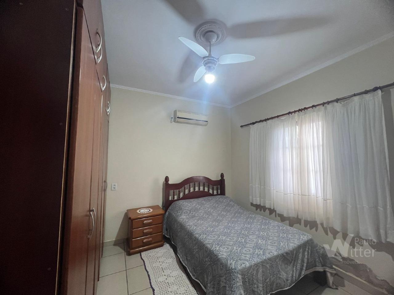 Casa à venda no Jardim Santo Antonio: 