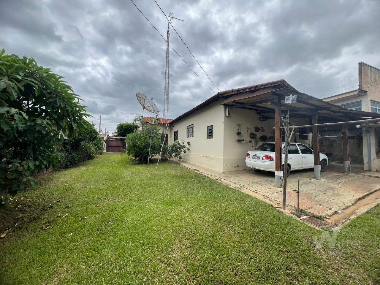 Casa à venda no Centro: