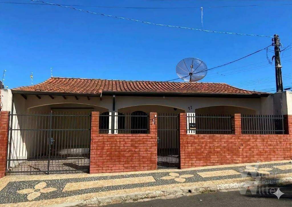 Casa à venda no Conjunto Residencial Deputado Barros Munhoz: 