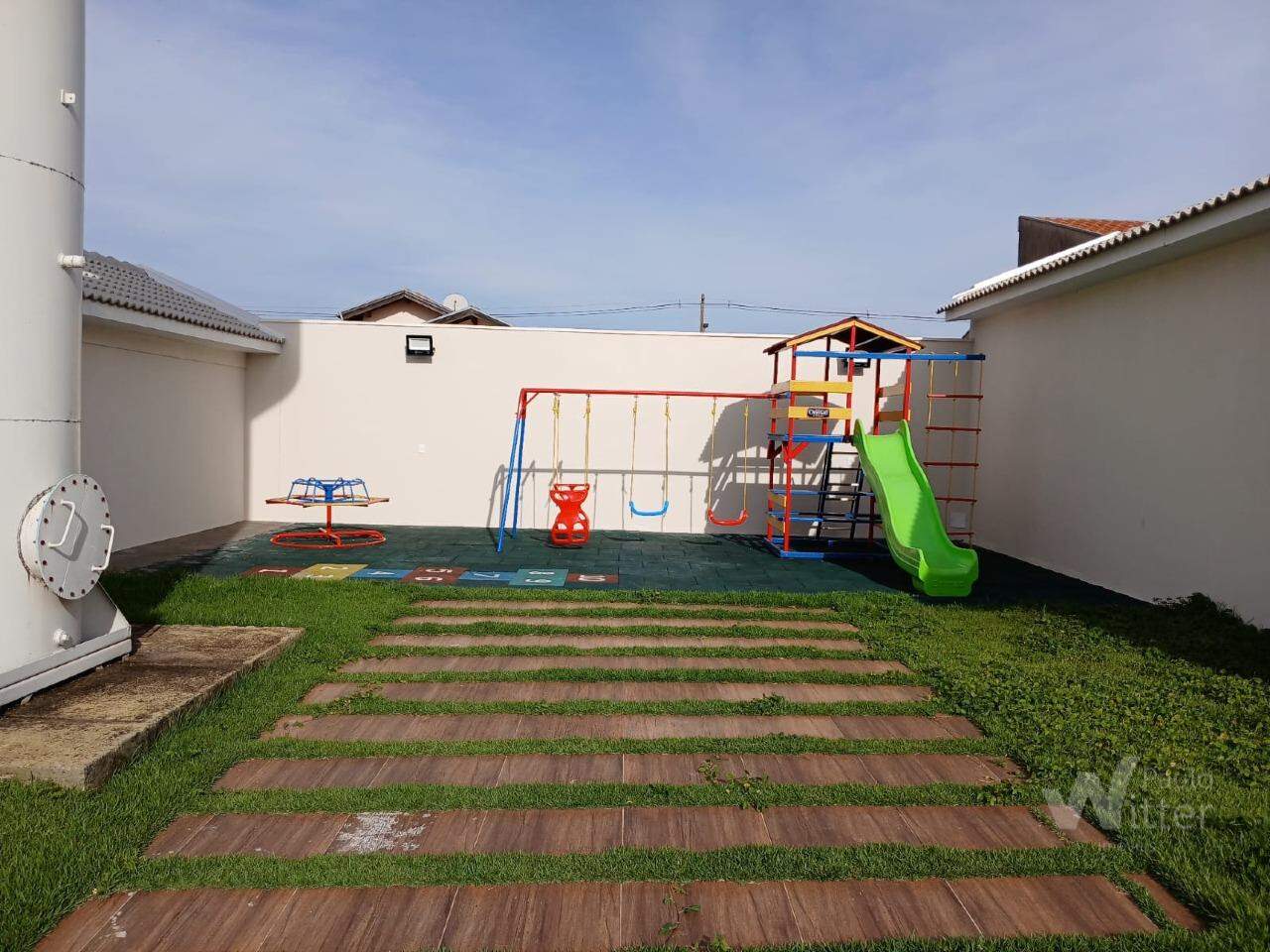 Casa para aluguel no Jardim Regina: 