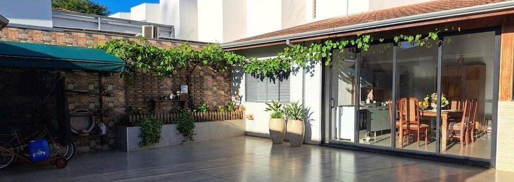 Casa à venda no Centro: