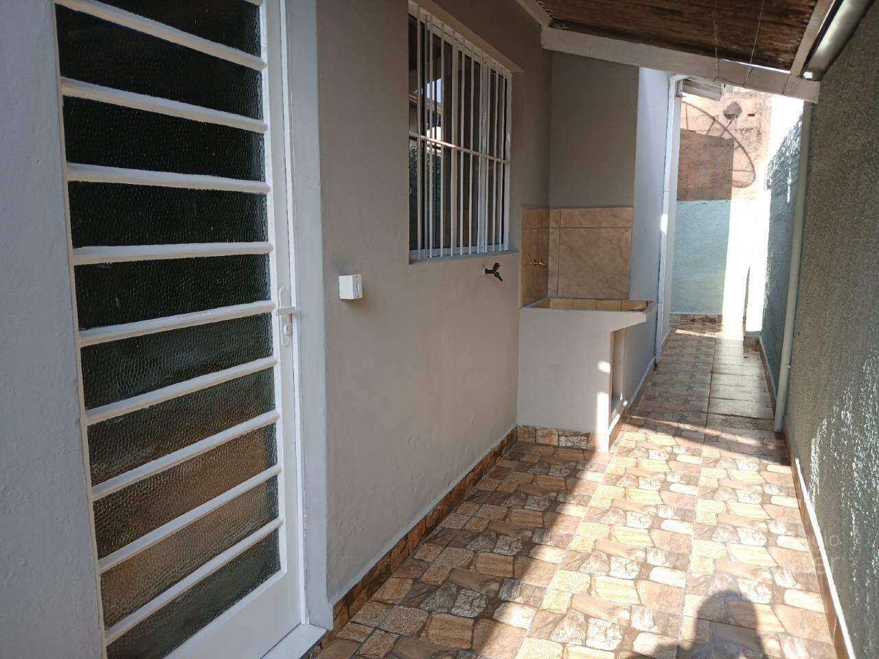 Casa para aluguel no Jardim Santo Antonio: 