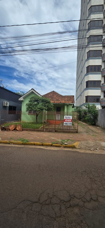 Casa comercial à venda no Centro: 