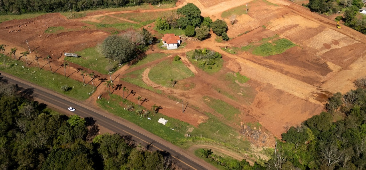 Terreno à venda no Santa Fé: 