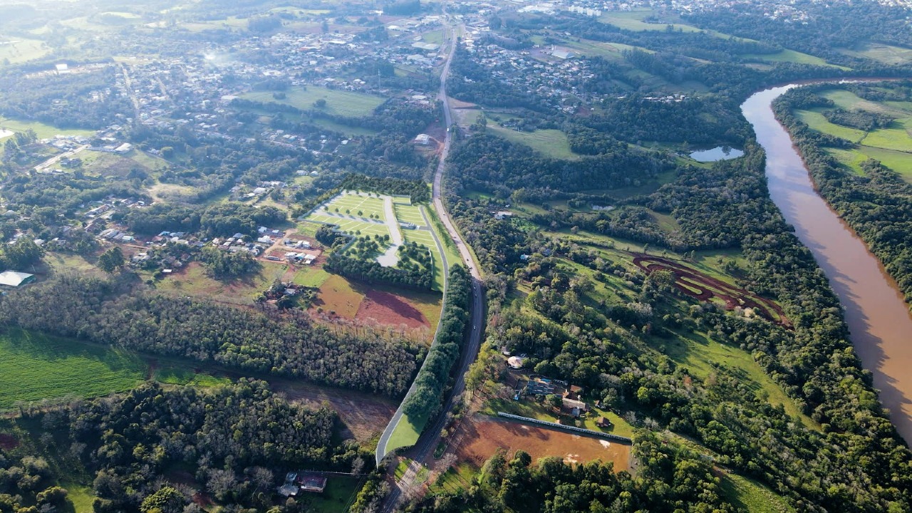 Terreno à venda no Santa Fé: 