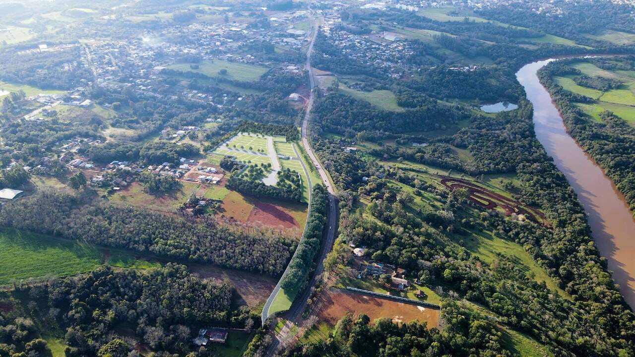 Terreno à venda no Santa Fé: 