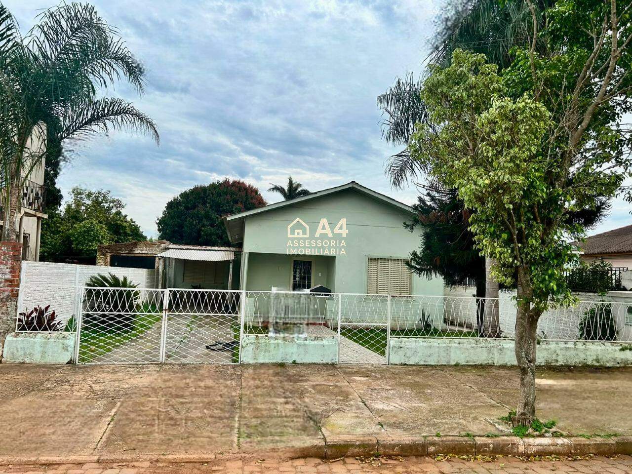 Casa à venda no Centro: 