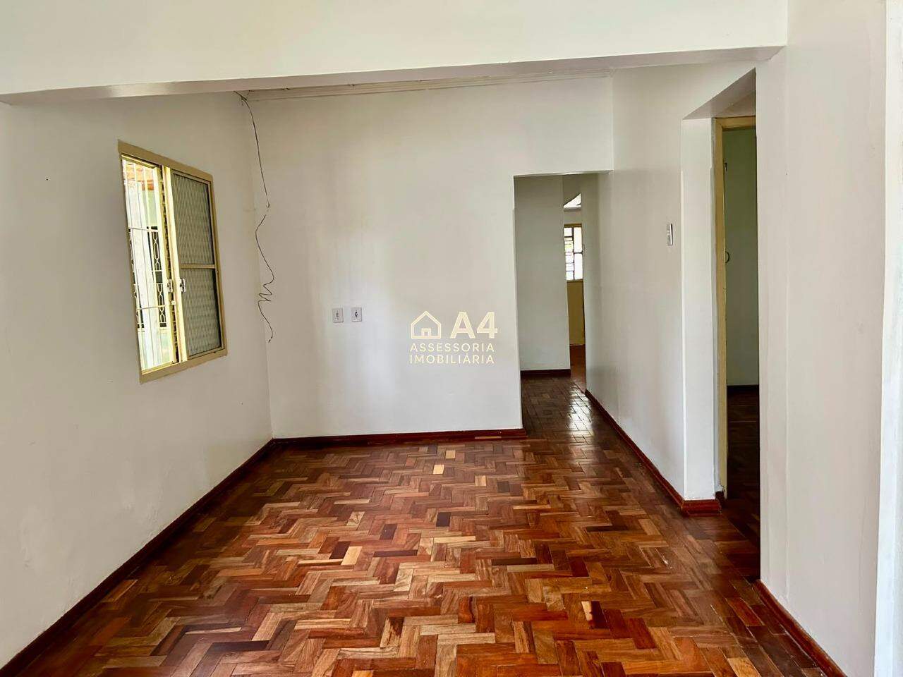 Casa à venda no Centro: 