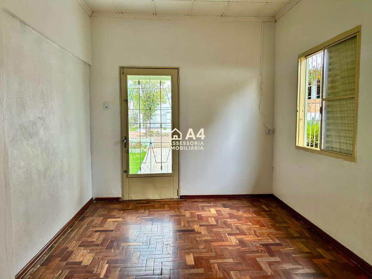 Casa à venda no Centro: 