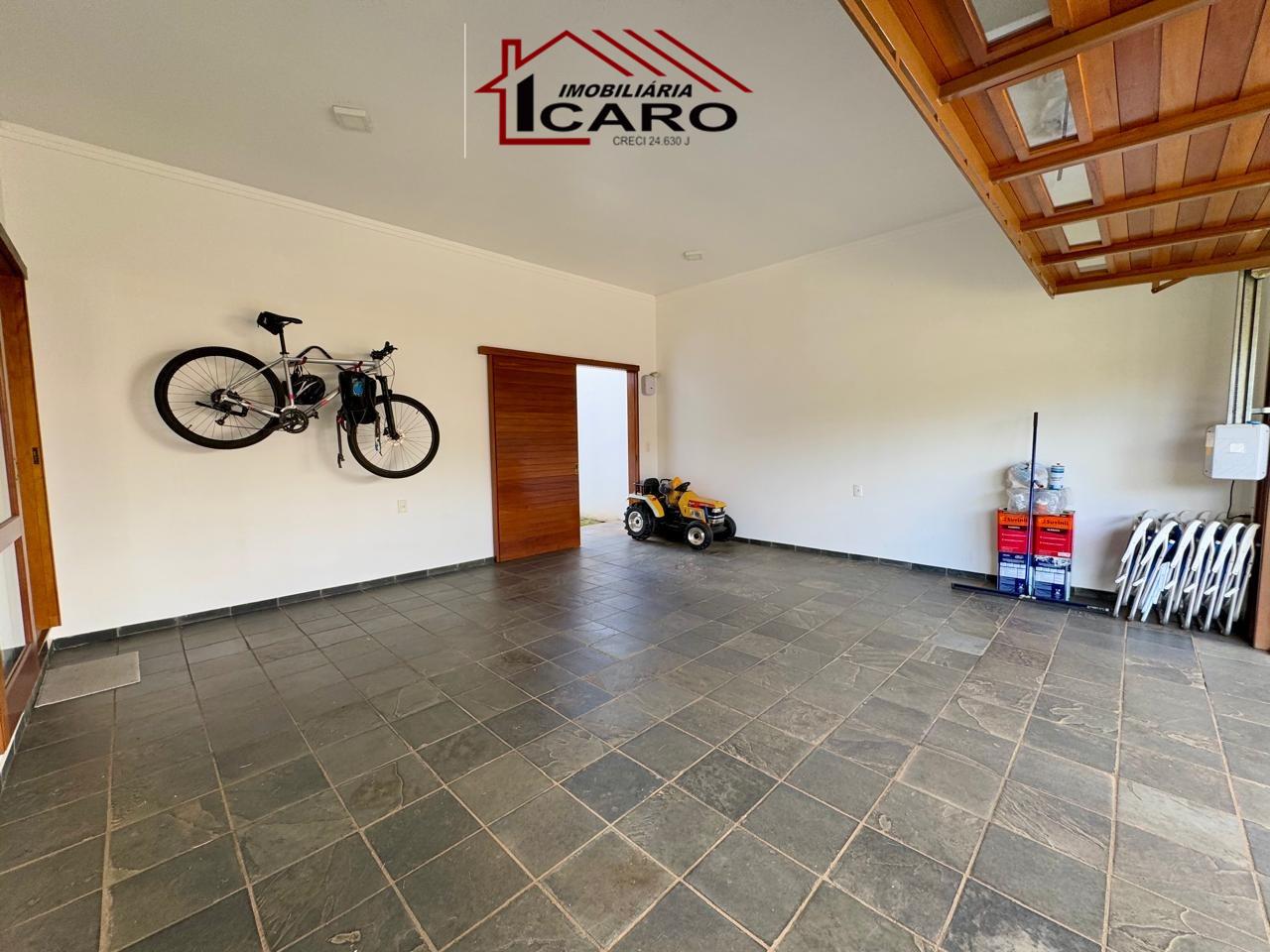 Casa à venda no Centro: 