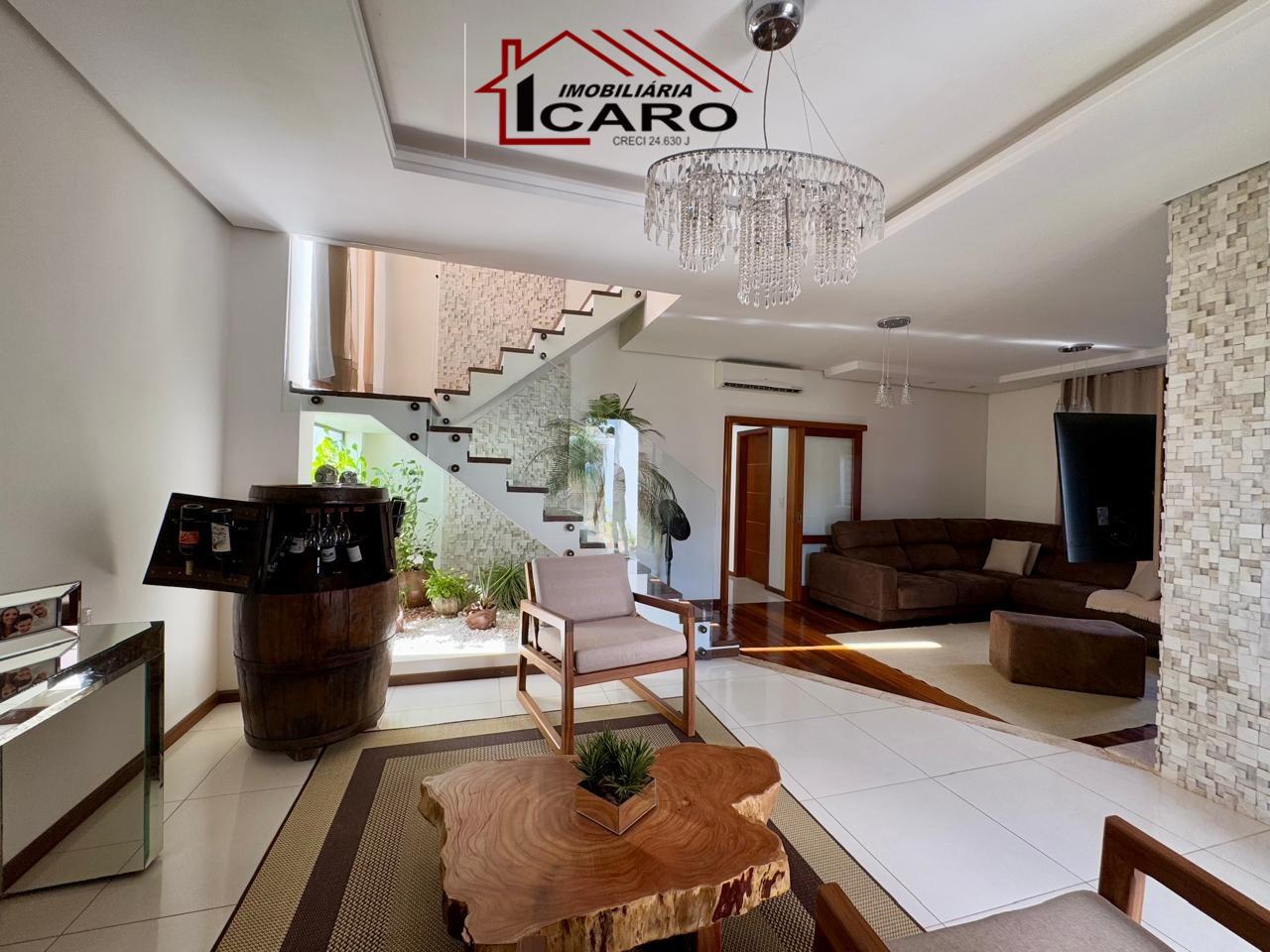 Casa à venda no Centro: 