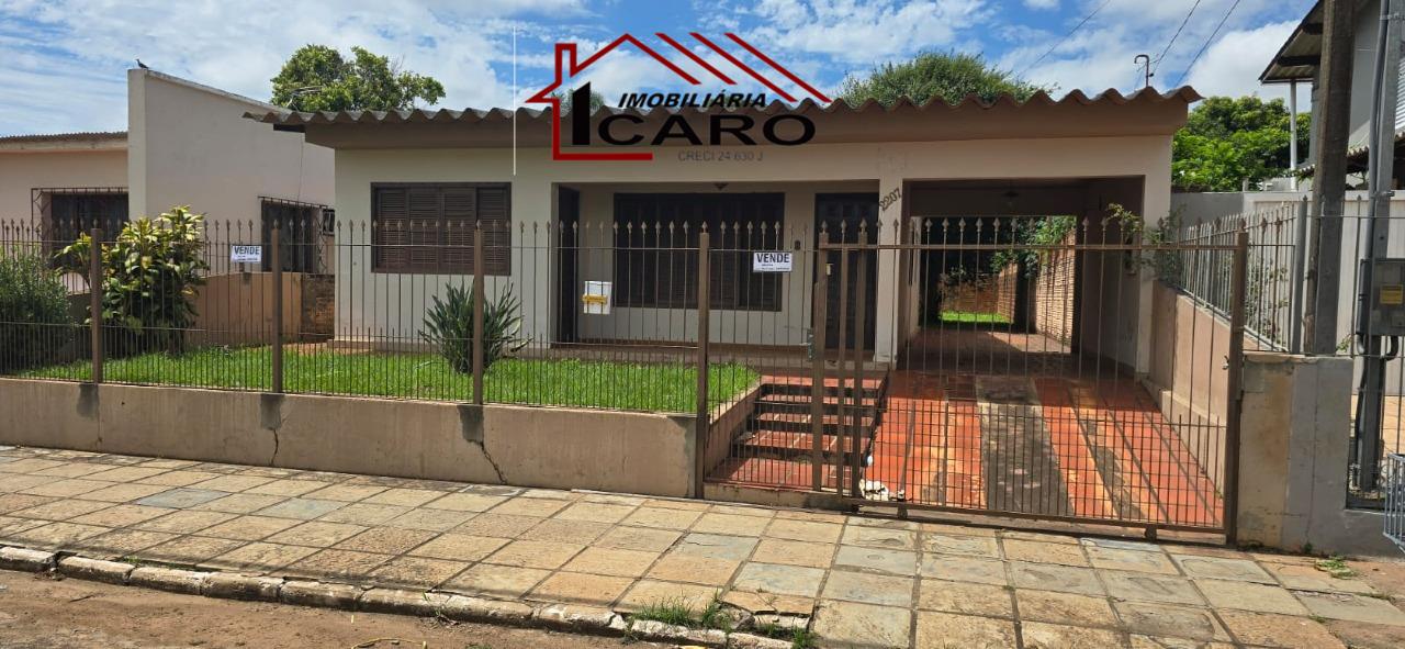 Casa à venda no Centro: 