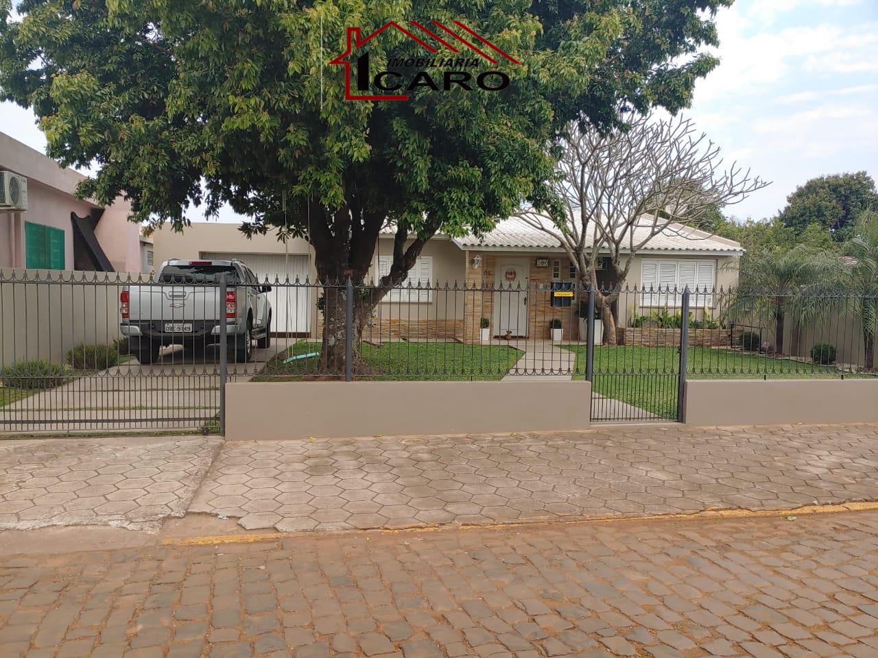 Casa à venda no Centro: 