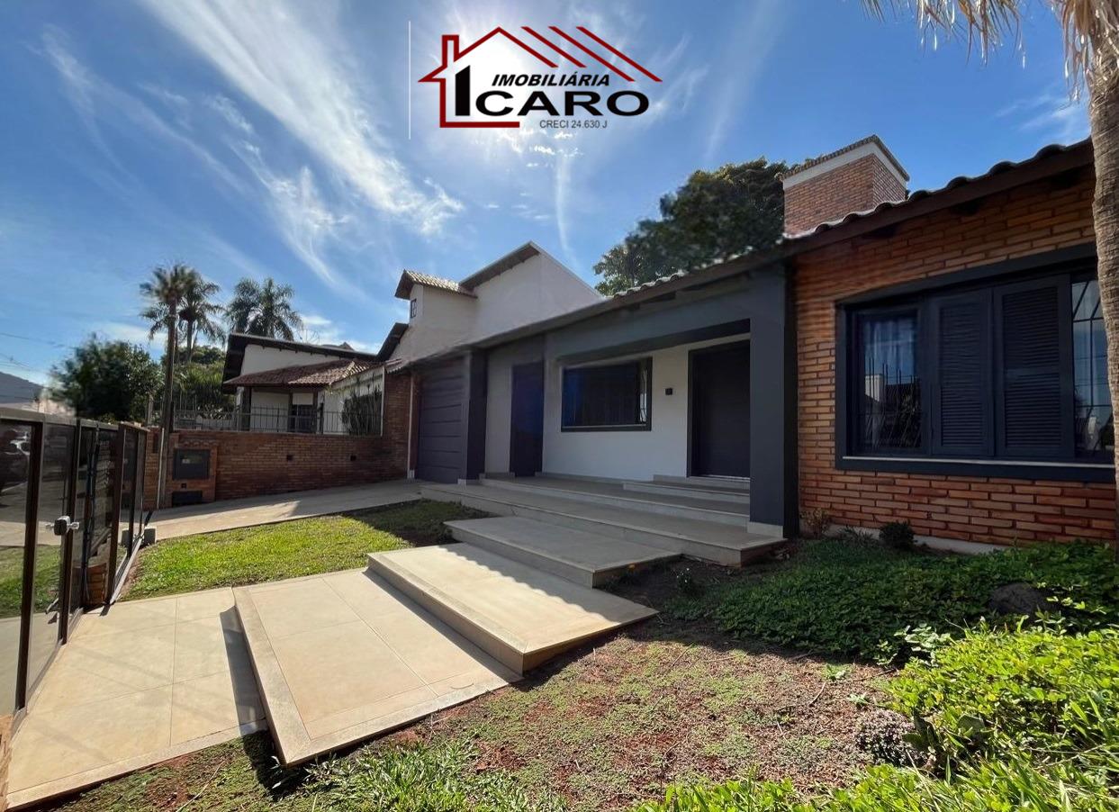 Casa à venda no Centro: 