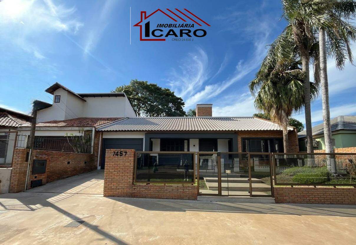 Casa à venda no Centro: 