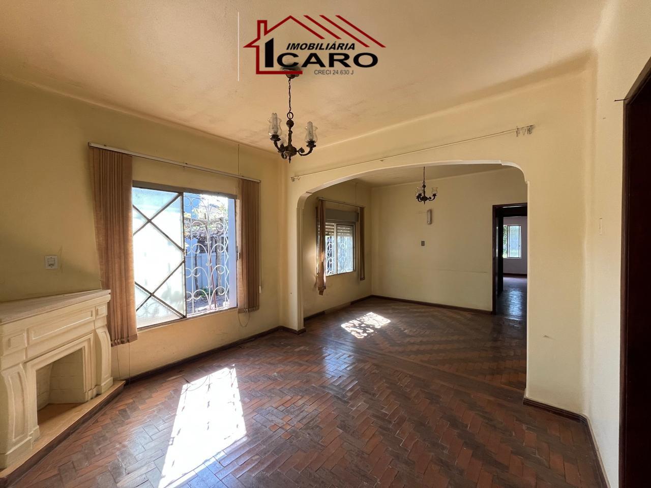 Casa à venda no Centro: 