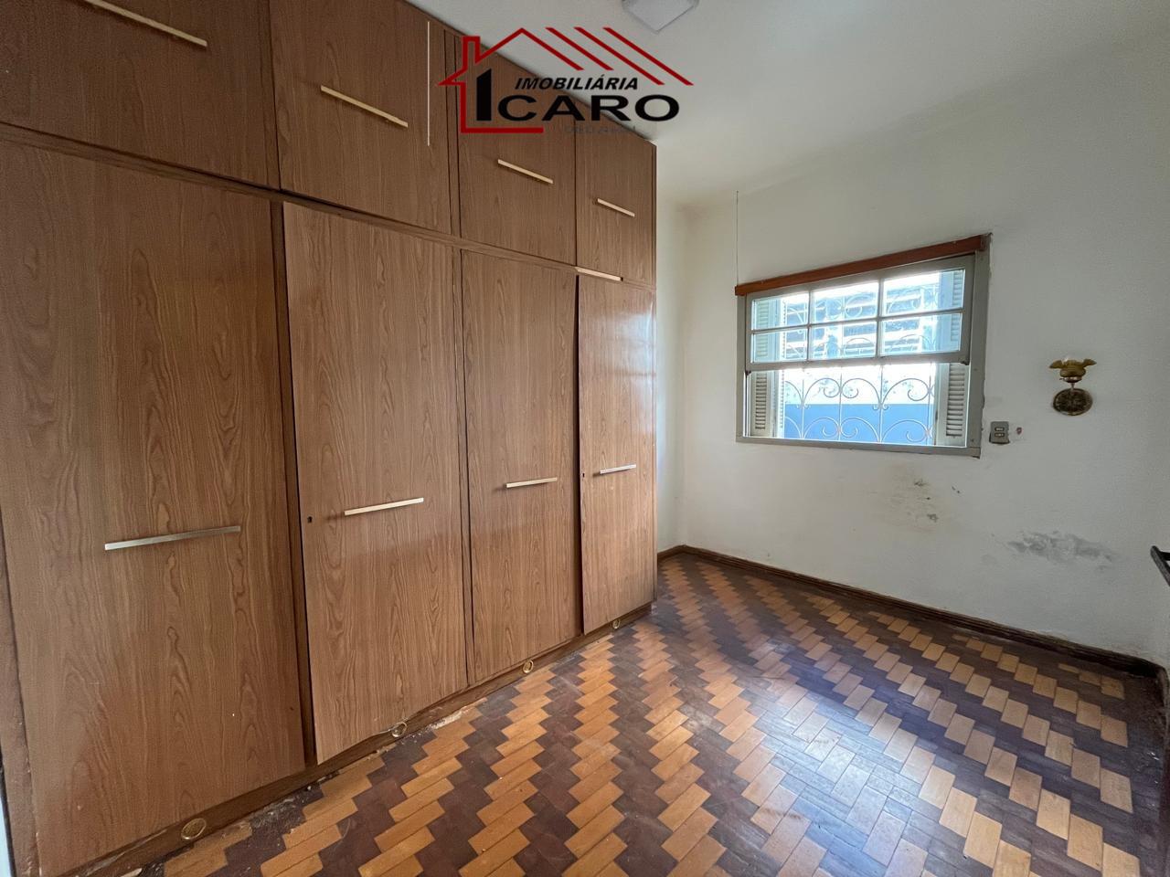 Casa à venda no Centro: 