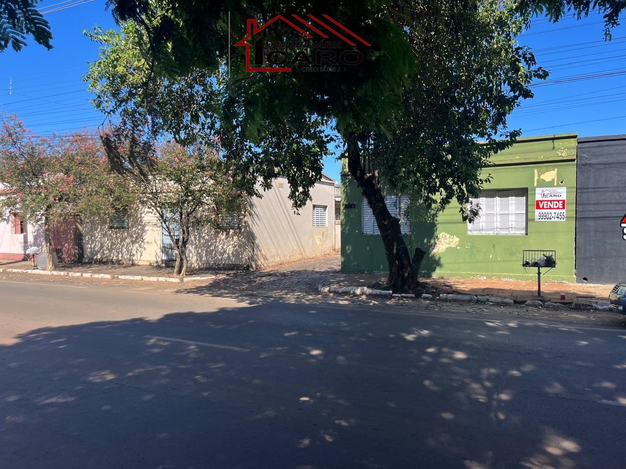 Casa à venda no Centro: 