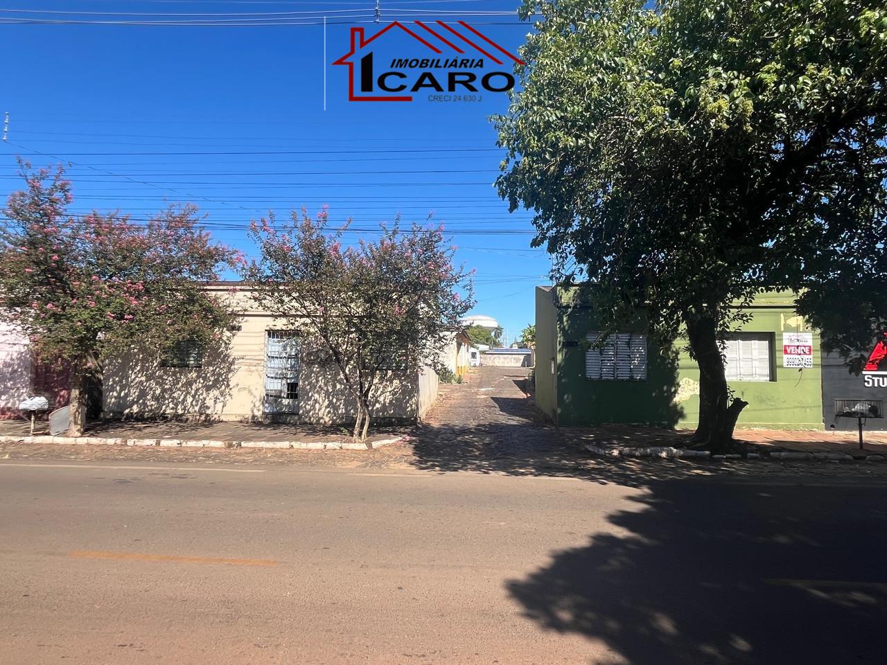 Casa à venda no Centro: 