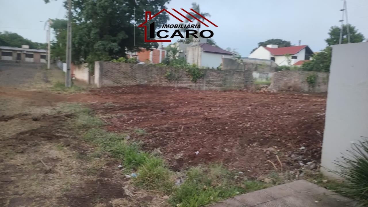 Terreno à venda no Maria do Carmo: 