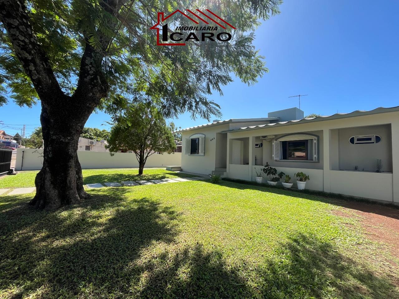 Casa à venda no Centro: 