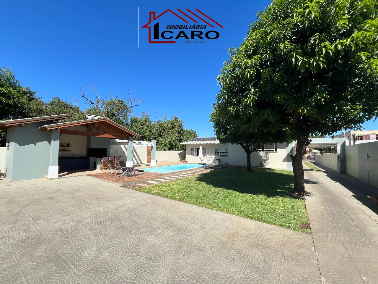 Casa à venda no Centro: 