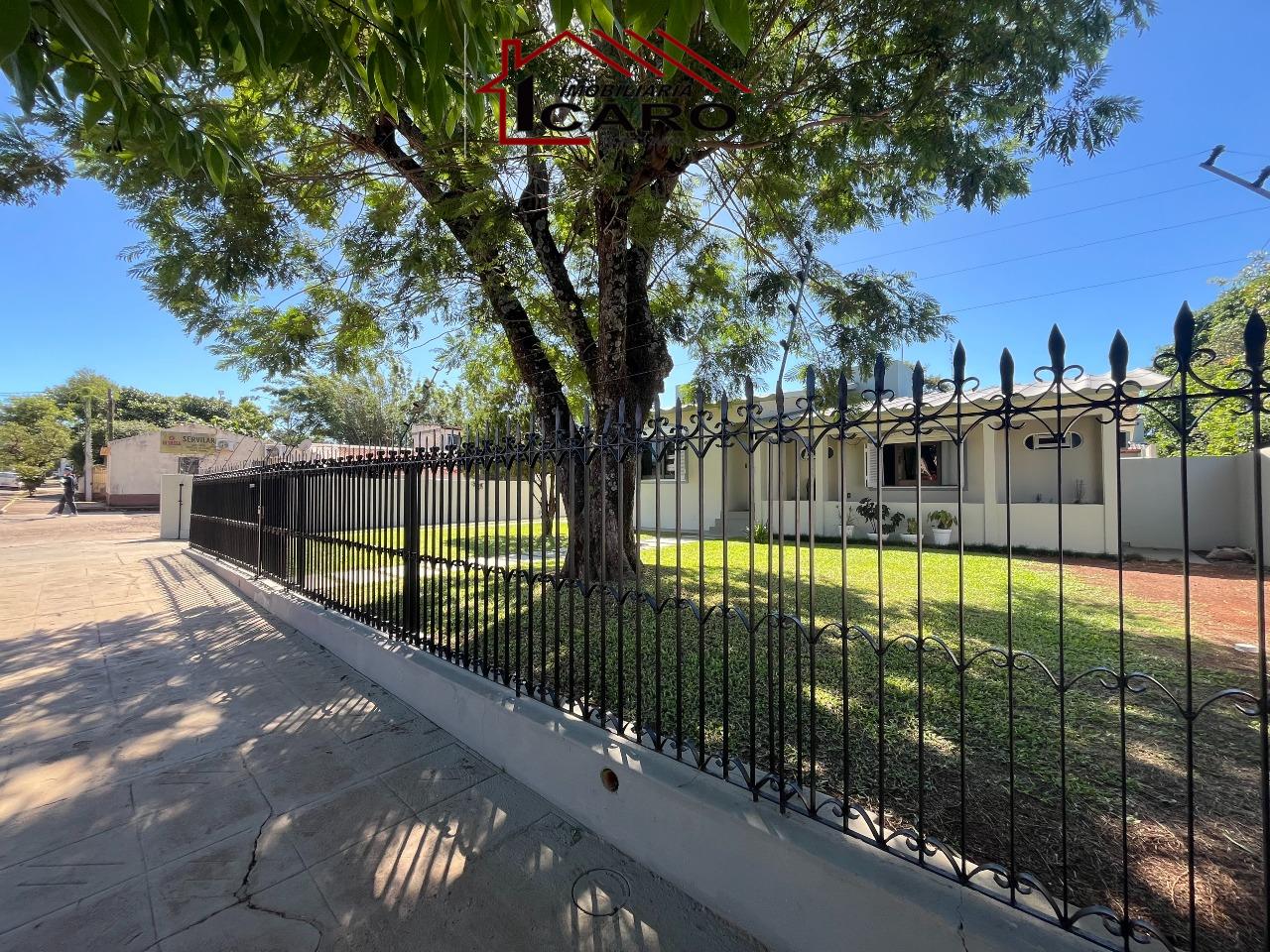 Casa à venda no Centro: 