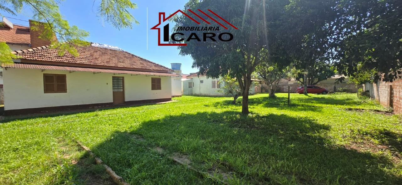 Casa à venda no Centro: 