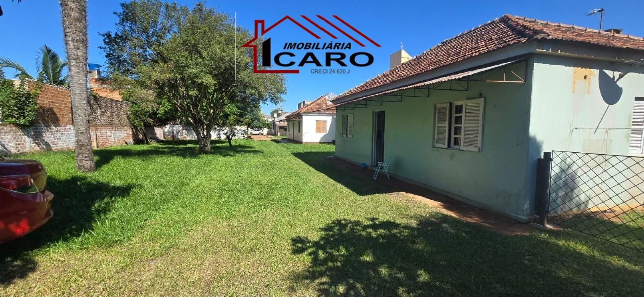 Casa à venda no Centro: 