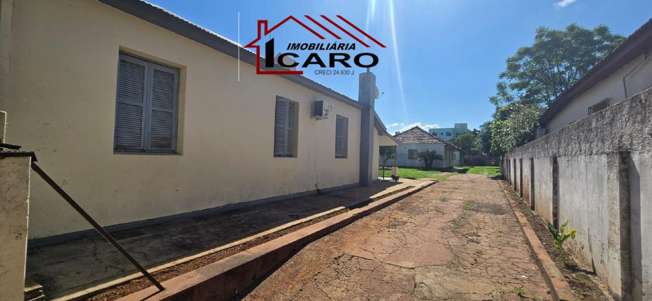 Casa à venda no Centro: 