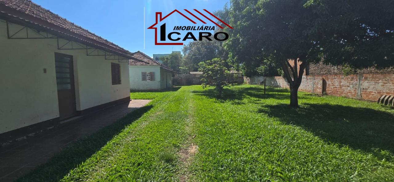 Casa à venda no Centro: 