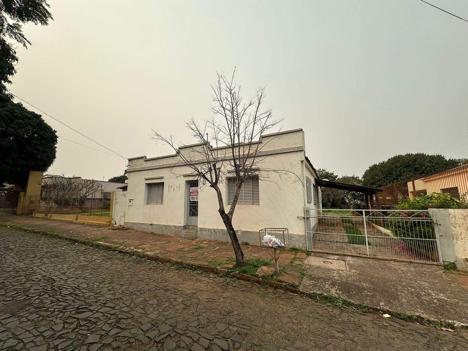 Casa à venda no Centro: 