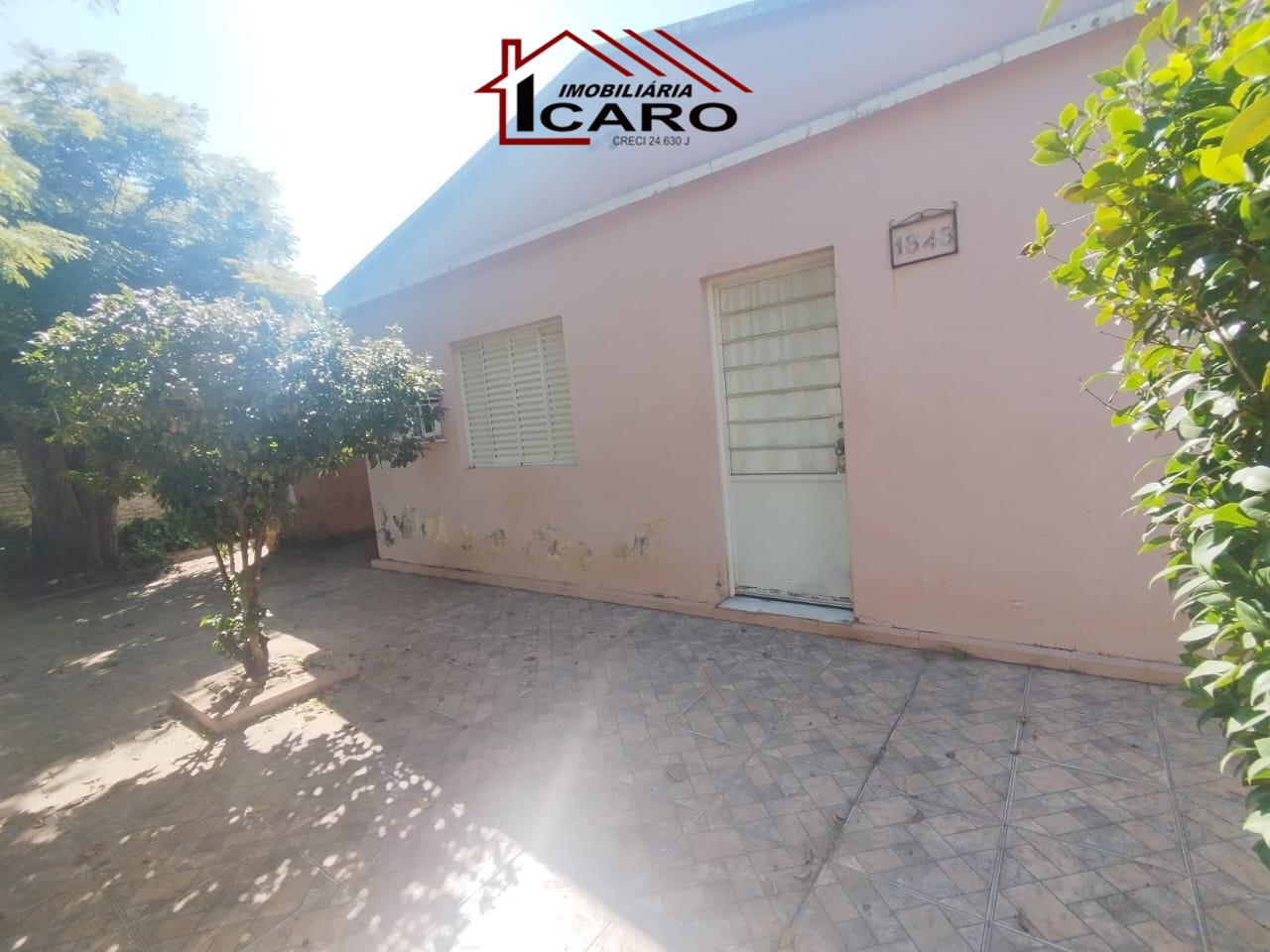 Casa à venda no Centro: 