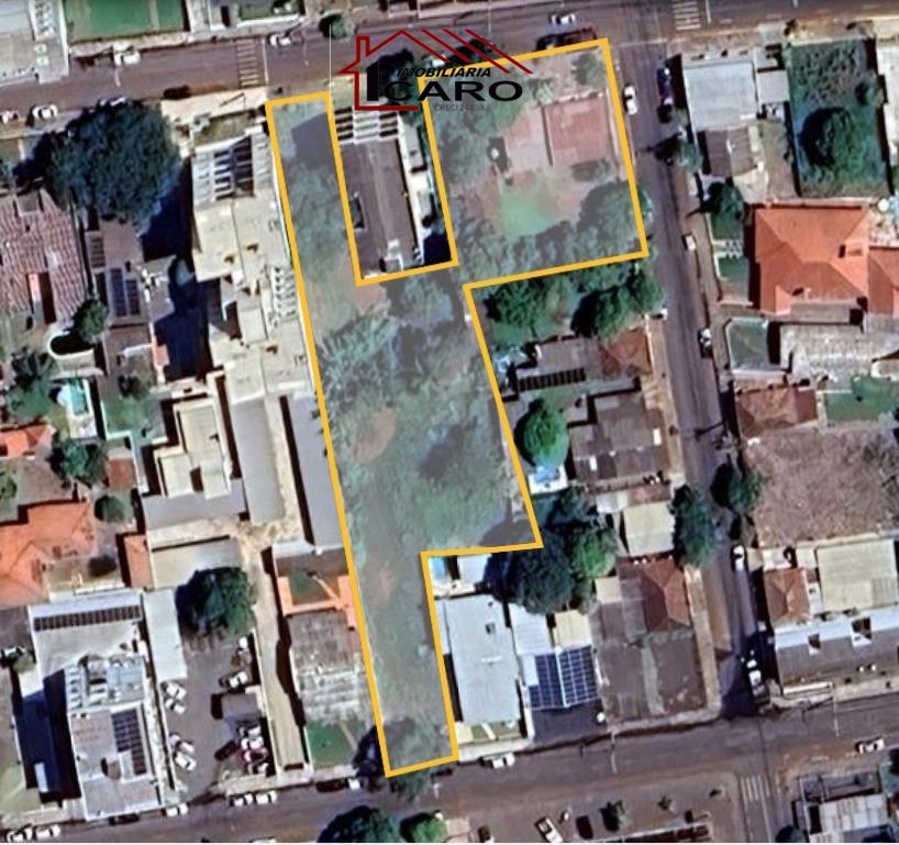 Terreno à venda no Centro: 