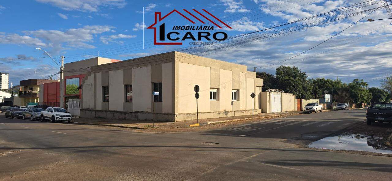 Prédio Comercial à venda no Pirahy: 