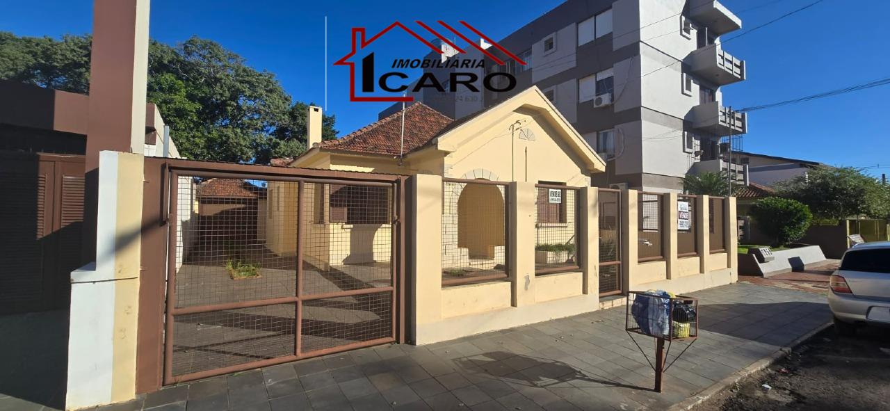 Casa à venda no Centro: 