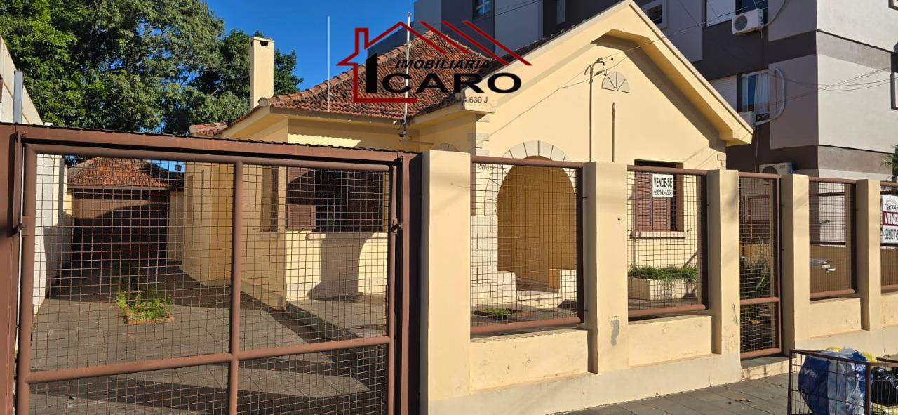 Casa à venda no Centro: 