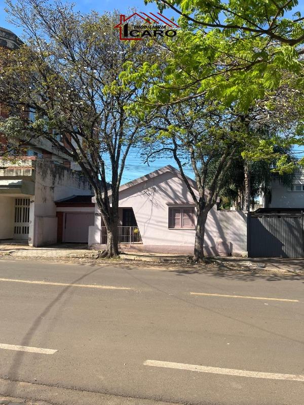 Casa à venda no Centro: 