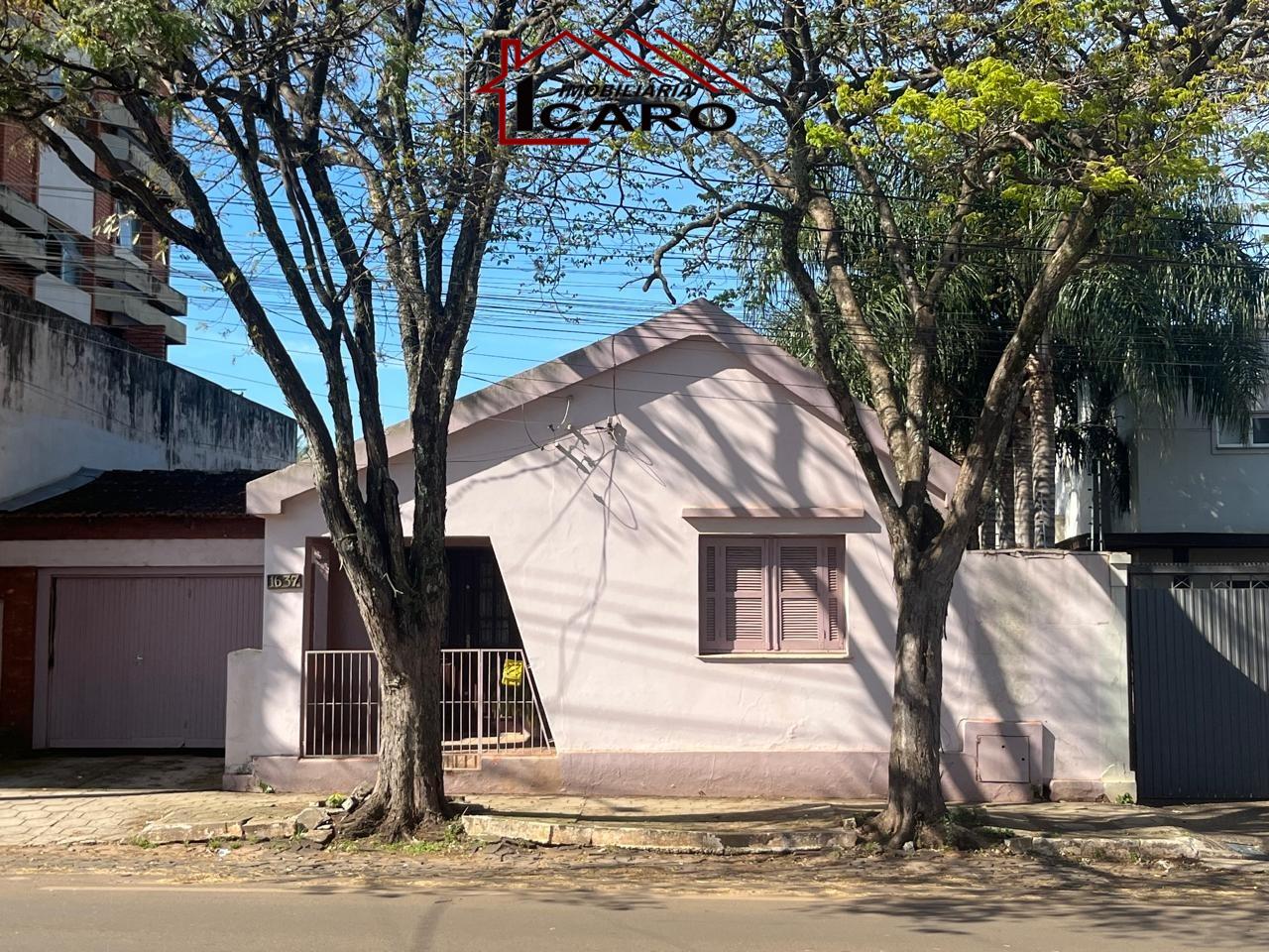 Casa à venda no Centro: 