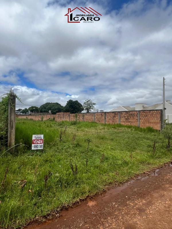Terreno à venda no Maria do Carmo: 