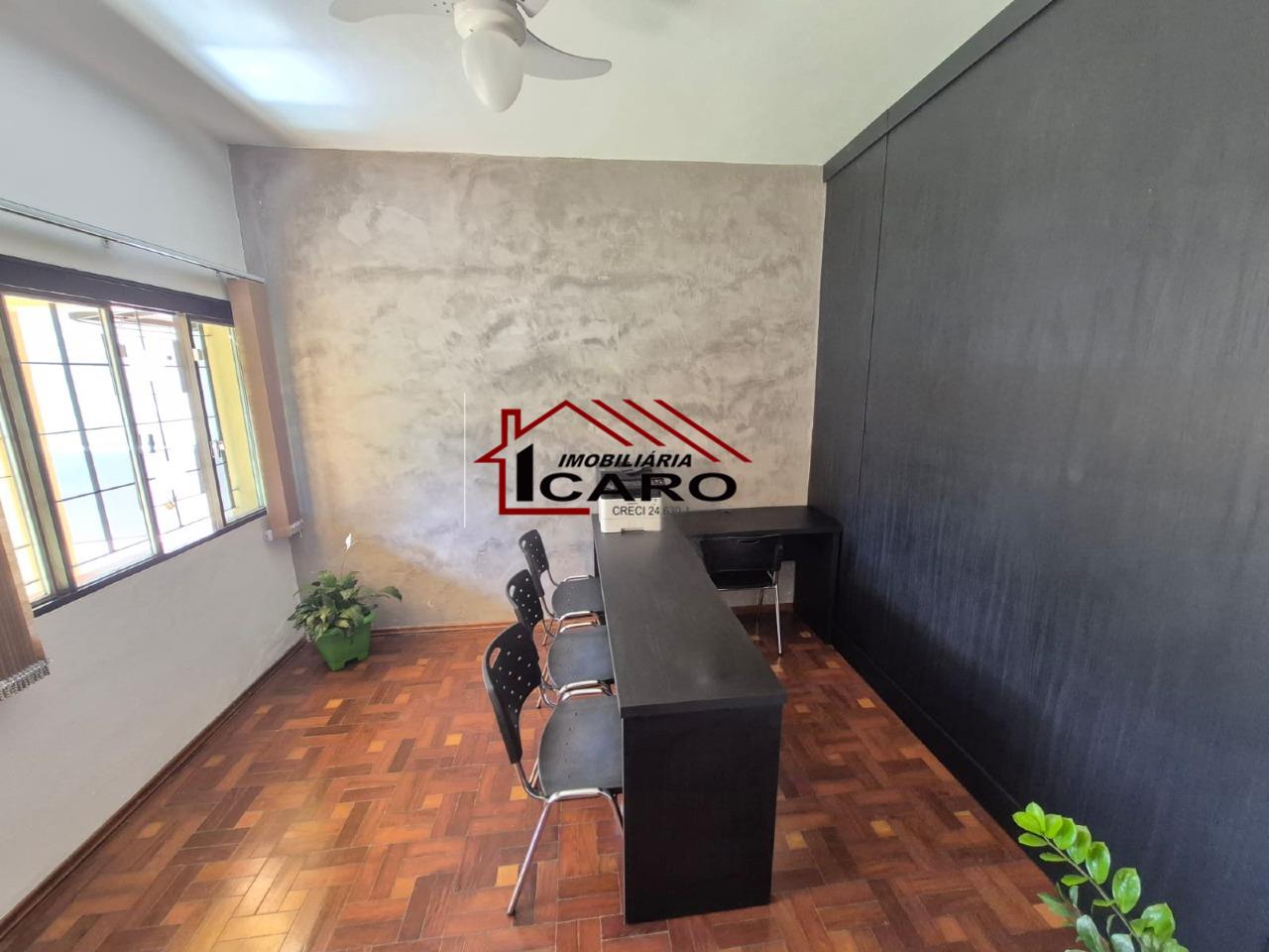 Casa à venda no Centro: 