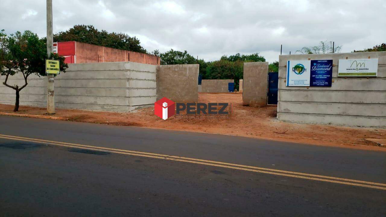 Área pronta para construção na região do Rita Vieira 